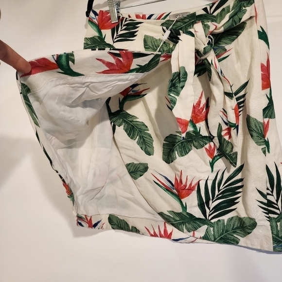 Rails NWT Green Orla Wrap Skirt Linen Blend Birds of Paradise Flower Print sz XS - Picture 5 of 15